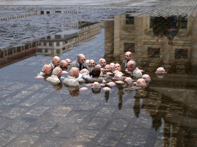 Isaac Cordal, politicians discussing global warming, Nantes Isaac Cordal, politicians discussing global warming, Nantes